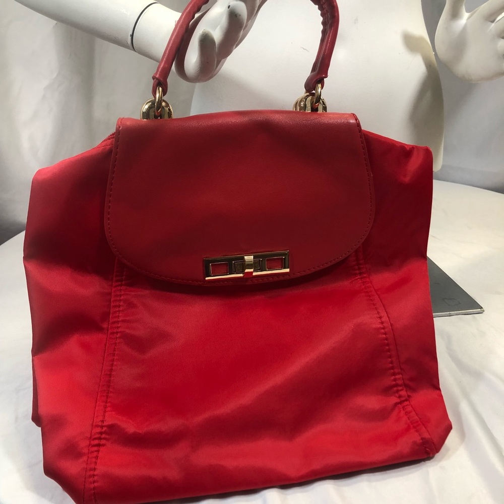 NEW Avon Ultimate Crossbody Bag Red Purse Bag